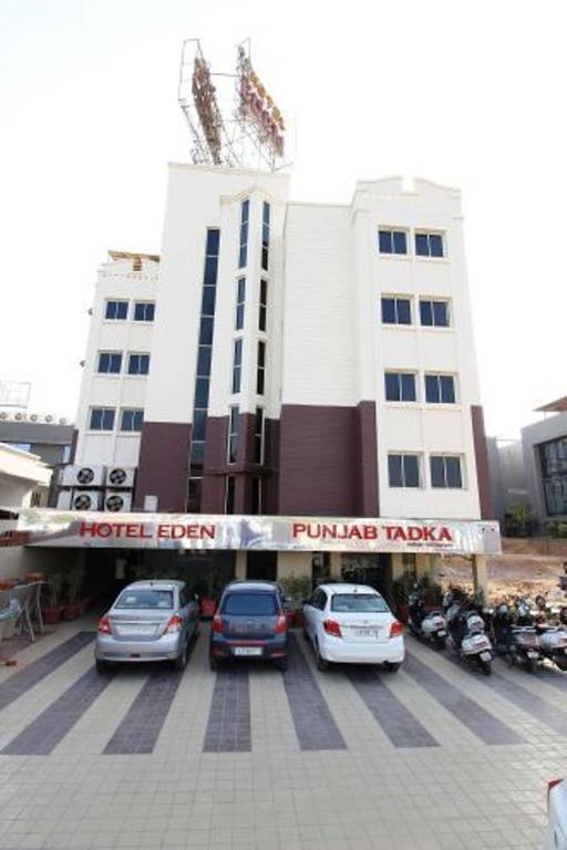Hotel Eden Ahmadábád Kültér fotó