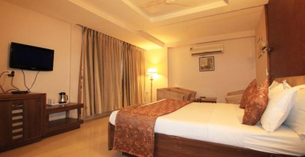 Hotel Eden Ahmadábád Kültér fotó